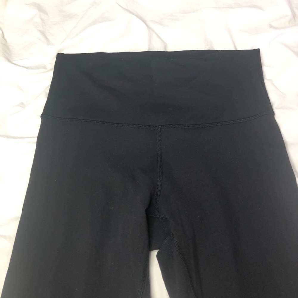 Black Lululemon leggings